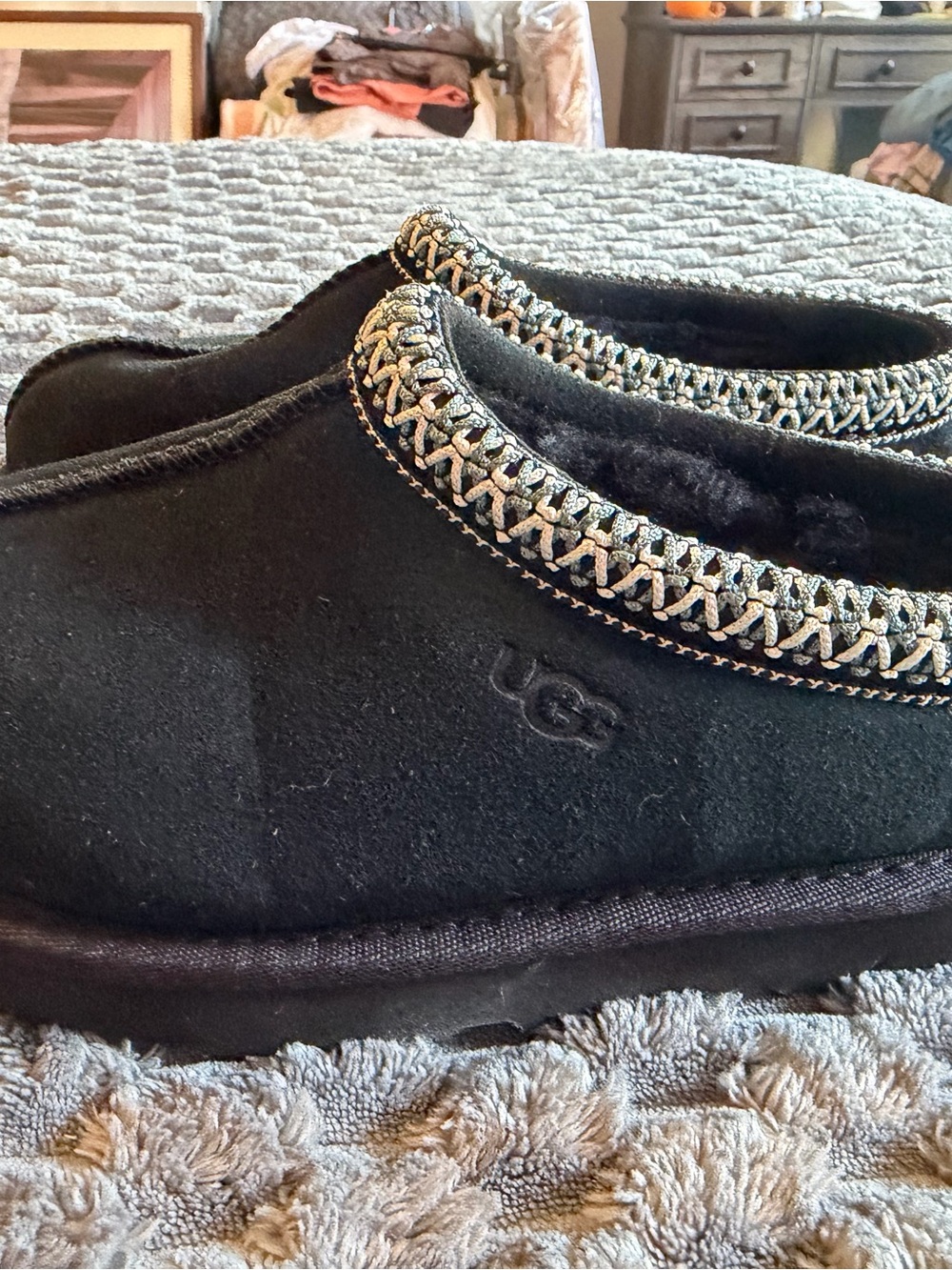 UGG Black Slip-On Sheepskin-Lined kids Slippers with Braided Trim